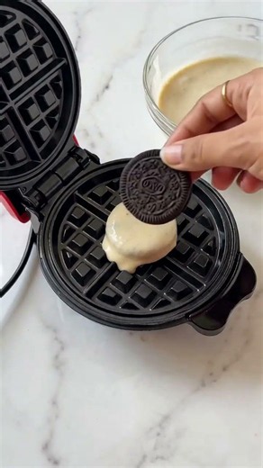 I Put Oreos in a Waffle Maker 🤯🍪 #shorts