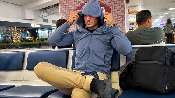 Stop wearing these airport outfits because they trigger TSA instantly