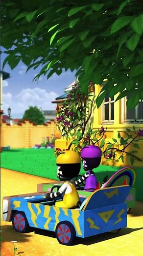 Zou and Elzée are having a car race |ZOU in English