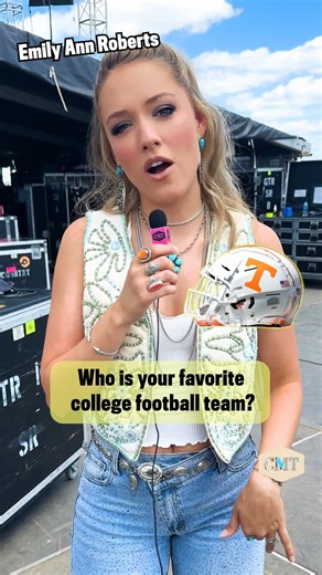 ’Tis the season to be a sports account 🏈 | CMT