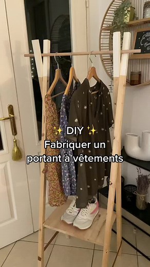 Fabriquer un portant à vêtements DIY pour moins de 20€