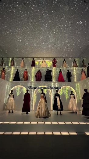 I just wanna live inside this #dior fashion exhibition where every piece is a fashion masterpiece and literally every detail tells a story! The way it’s done is an art and Fashion is my favorite kind of artwork! all the love for #diorcouture and all the team behind this #fashion exhibition in #paris . #hautecouture