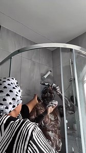 34K views · 541 reactions | Imagine beating your husband like a small child? This is a definition of when woman marry you and not you marrying her. The Idioot Sidechic still saying hellooo...se werey no hear the wife talking? Anyway...nobody can try this with an Ekiti/Ondo man...Them no even born the woman well to touch their phones...talkless of raising ur hands on them. Na Osun and Ogun men den dey always treat like this...the ones wey wife dey feed. | Folake Flakkyfaj | Facebook