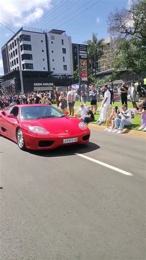 Ferrari 360 Modena hard acceleration sound @tomi-auto