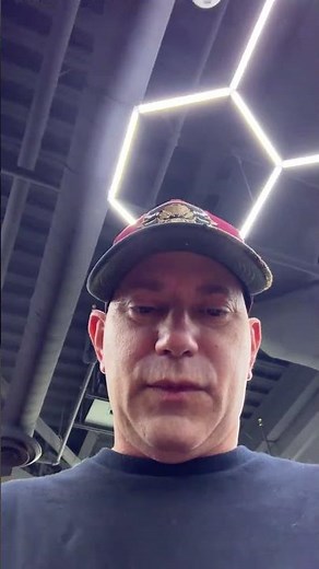 Robert Garcia live EsNews Boxing