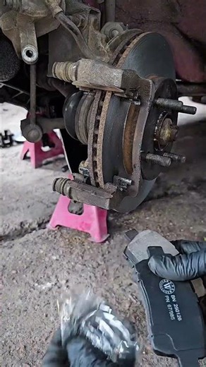 Installing New Brake Pads 🛠️ #mechanic #diy #satisfying