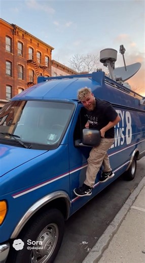 Jake finds a news van #sorageneratedvideos #funny #comedy #skit