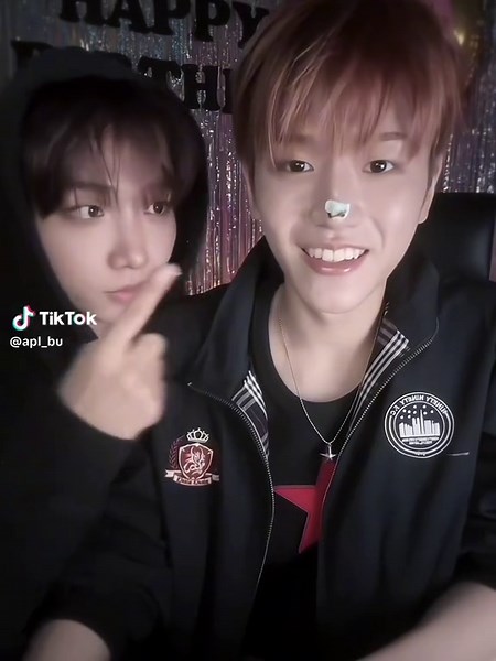 Unfiltered Moments between Bros 😂