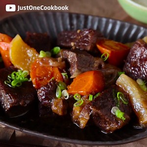 Super easy, melt-in-your-mouth #PressureCooker Short Ribs made in an #InstantPot! It's amazing how a pressure cooker can tenderize short ribs in just 35 minutes! SO DELICIOUS! BUY Instant Pot: http://amzn.to/1OHTPJC WATCH FULL VIDEO: bit.ly/PressureCookerShortRibsVideo RECIPE with step-by-step pics:bit.ly/PressureCookerShortRibs | Just One Cookbook