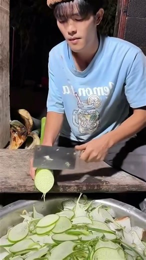 The sound of chopping vegetables is so healing!