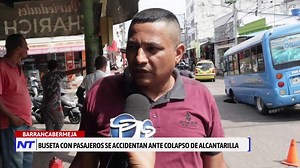 #TelepetróleoDigital Buseta con pasajeros se accidenta ante colapso de alcantarilla. La empresa Aguas de Barrancabermeja se pronunció ante el colapso de una alcantarilla que se registró en el barrio Torcoroma, indicando que se presentó una socavación en el terreno, lo que ocasionó el desplazamiento de la tubería y el pozo de inspección del sistema de alcantarillado. Más detalles: 👇 https://telepetroleo.com/transporte-y-vias/accidente-en-barrancabermeja-por-socavon-deja-cuatro-heridos-leves/ | C