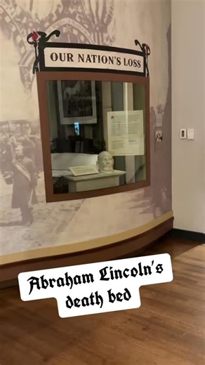 Abraham Lincoln’s bed from the Petersen House in Washington DC now located at Chicago History Museum. #abrahamlincoln #history #museums #fblifestyle | Freyzel Productions