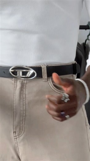 Annoying belt flaps will no longer be a problem🤭✨ #lifehack #belt #tutorial #fashion #ootd | Amilton Machell