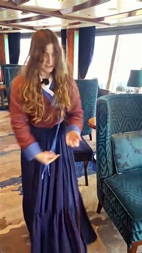 65K views · 1.8K reactions | MAKING MEDIEVAL LACE: HISTORY, TECHNIQUE AND USES #making #craft #medieval #howto #costume | The Creative Contessa | Facebook