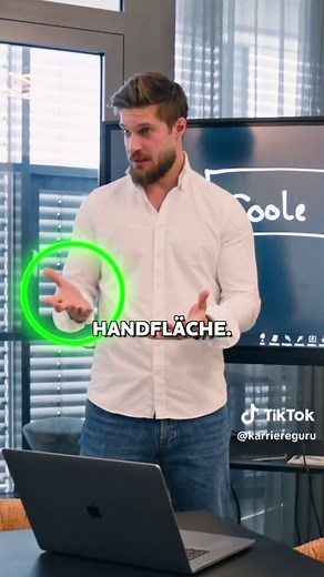 Erfolgreich im Job: Körpersprache und Präsenz stärken