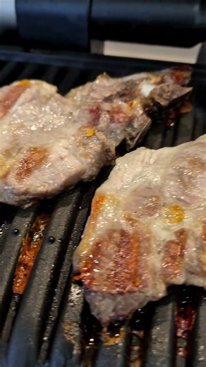 Ultra Juicy Pork Steaks on the Grill — So Tender & Flavorful! 🥩🔥 | Grill Minute #grill #steak #bbq