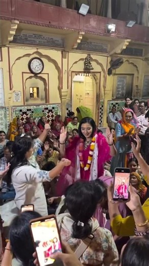 Tanya dancing in Shyam Bhaki 😍 #tanyamittal