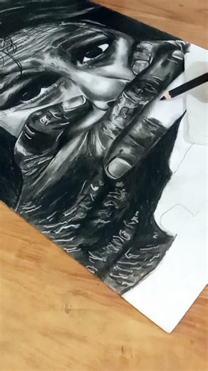 hyper realistic charcoal work 🥀🖤 #charcoaldrawing #charcoalart #soulshakingart #viralytshorts