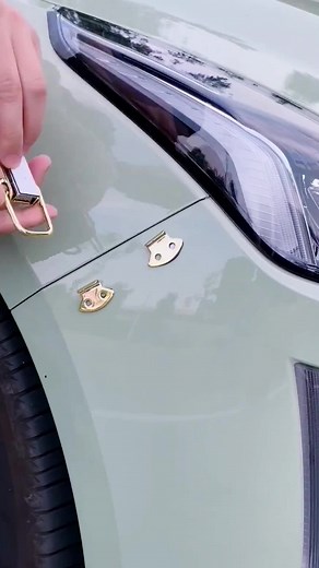 Creative Car Decor Ideas and Tech Accessories for Your Vehicle