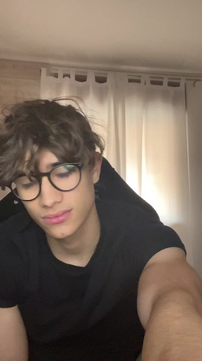 Curly Hair Tips: How to Style and Maintain Curls