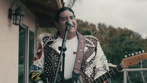 “For me, you leave the light on You keep guiding me home” 💡 Who’s jamming to the song “Light On” today? https://open.spotify.com/track/1jwZQL4mtNLwNIo47NOODe?si=20MLNMnrQL6qHvI2W9d3JQ | Sublime With Rome