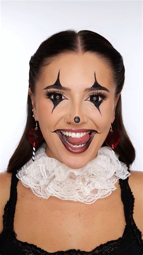 Easy Halloween clown makeup🤡🖤 Save for your Halloween inspo👀