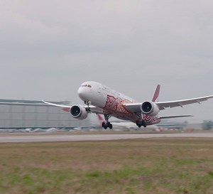 QF10 has left London's Heathrow Airport on its way non-stop to Australia ✈️🇦🇺️ | Qantas