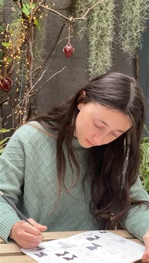 Tia George on Instagram: "Auto fit automatically resizes images to fit the frame whenever you resize it. It’s a simple tip but one that’s very useful if you work with a lot of images in indesign. I keep learning everyday on ways I can make my design work more efficient so when I came across this handy feature on indesign it’s made my process journal for Uni a lot quicker when moving and resizing images. Images: Kallo #indesign #adobetutorial"