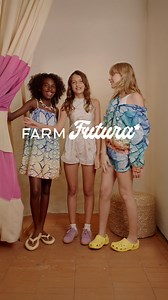 4K views · 28 reactions | conheça FARM Futura, a linha da Fábula pensada para meninas de 8 a 14 anos que vivem mudando o tempo todo… de ideia, de playlist, de roupa descubra a nova coleção de alto verão com silks, conjuntos pra todas as ocasiões e estampas inspiradas nas tendências da estação. | adoro FARM | Facebook