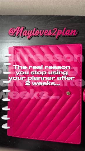 The real reason you stop using your planner… It’s not lack of motivation. Most people quit because they try to plan too much, too perfectly, all at once. Instead, start simple: Choose 3 priorities for the week — things you know you’ll actually complete. Checking them off builds momentum and helps you stay consistent with your planner. Save this to try during your next weekly planning session. Follow for simple planner tips that actually work. planner ideas planner community planner beginner plan