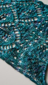 Hey knitters! 👋 Today I’m sharing an i-cord bind off, a favorite finishing technique that creates a smooth, rounded edge. It’s especially nice for preventing a rolled edge when transitioning directly out of stockinette or lace without ribbing. Here’s how it goes: Setup: On the right side, cast on 3 stitches with a backwards loop. Step 1: Knit 2, slip 1 knitwise with yarn in back. Step 2: Knit 1 from your live stitches. Step 3: Lift the slipped stitch up and over the stitch you just worked. Step