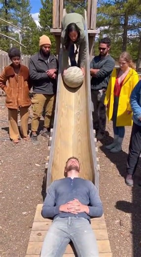 Iron Head Kung Fu Master Breaks Board Instantly #铁头功 #funny #kungfu