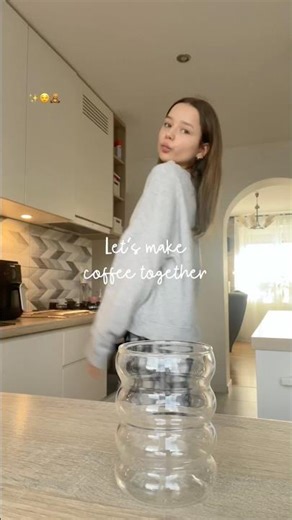 iced coffee tutorial #coffee #tutorial #shortvideo #fyp #cozy