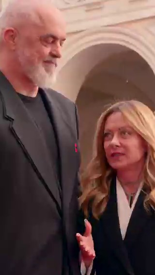 Albanian PM Edi Rama kneels before Italian PM Giorgia Meloni for the third time in the past year.