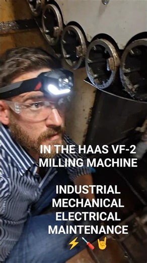 CNC Machine Maintenance, In The HAAS VF-2 Milling Machine ⚡️🪛🤘