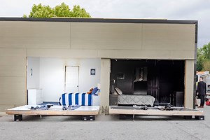 12M views · 21K reactions | In a house fire, are you safer sleeping with your bedroom doors open or closed? See the dramatic, life-saving difference a door can make. #CloseBeforeYouDoze Find more resources to share with your community online at closeyourdoor.org! | Fire Safety Research Institute | Facebook