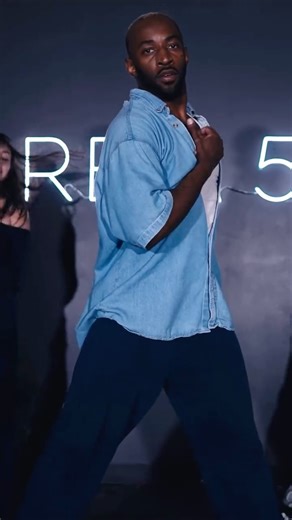 AREA 54 on Instagram: "iconic 🐎 Choreo: @chmira_ CLASS TONIGHT 7:00pm - Beginner Hip Hop Song: Circus - Britney Spears Register Online or on our App to Reserve Your Spot! #AREA54 #dance #nashville"