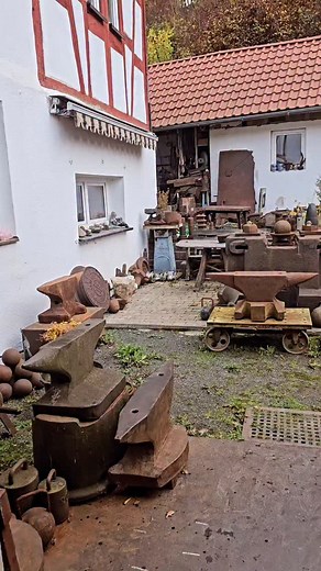 Good morning Blacksmith! #anvil #anvil_hunter #anvils #goodmorning #goodvibes #vibes #vintagevibes #tools #tool #toolsofthetrade #asmr #asmrvideo #bigiron #iron #steel #steelers #ironworker #blacksmithtools #blacksmithlife #blacksmithanvil #amboss | Anvil Hunter