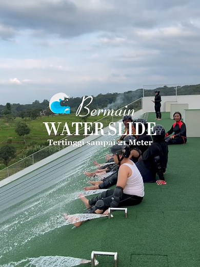 Harga murah fasilitas nggak kaleng kaleng😱 Waterpark yang mempunyai slide dengan ketinggian kurang lebih 21 meter dan menjadi ikon utama yang di gemari pengunjung. TamanK Jl. Klagen, Dusun Genengan, Desa Durensewu Pandaan, Pasuruan East Java - Indonesia #tamank #tamankitaindah #fyp #liburankeluarga #rekomendasiliburan #infopandaan #infosurabaya #waterslide #waterpark #wisatapilihan