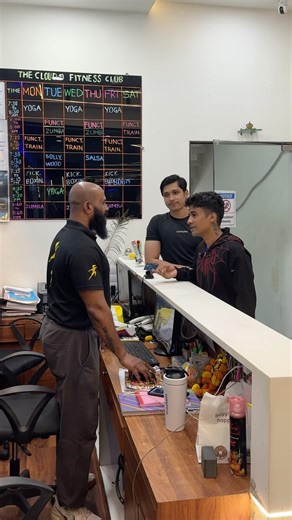 Kya Matlab Weekend hai Isliye aye naii!😮‍💨 #gymrelatable #gymgirls #tharki #funny #comedy #explore