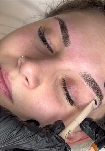 Brow Clean Up: Small Change, Big Difference