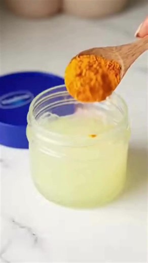1K views | Mélangez Vaseline et Curcuma : Le Secret Ancestral Enfin Dévoilé | Amour et Santé | Facebook