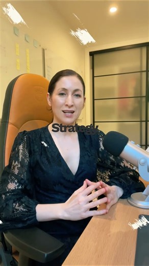 Strategy consulting explained in less than a minute