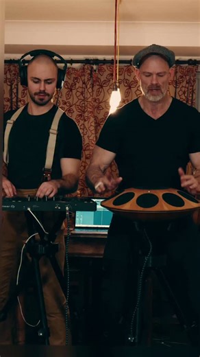 Have you got that Saturday feeling? ✨ It’s a busy one here with back-to-back handpan courses 🙌 🛸 Our first ever handpan house track lands on all streaming platforms on 20th February - Midnight Chase, so keep an eye (and ear) out for that 🎧 Big shout-out to @neotone.digitalhandpan for making it so easy and fun to blend handpan with electronic grooves.🙌 Have the best weekend, everyone 💛 | The London Handpan Academy