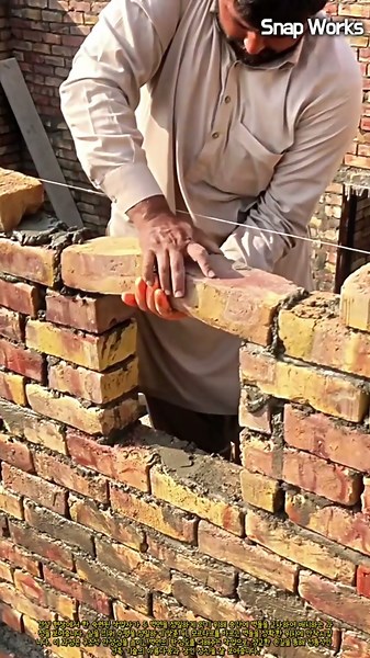 벽돌 완벽하게 쌓는 방법: 구조적 안정성을 극대화하는 정교한 벽돌 교차 연결 법 #worker #process #masonry #structure #skills