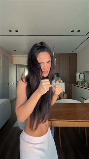 MONICA NAVASARDYAN on Instagram: "Скучала по ТТ 😄♥️"