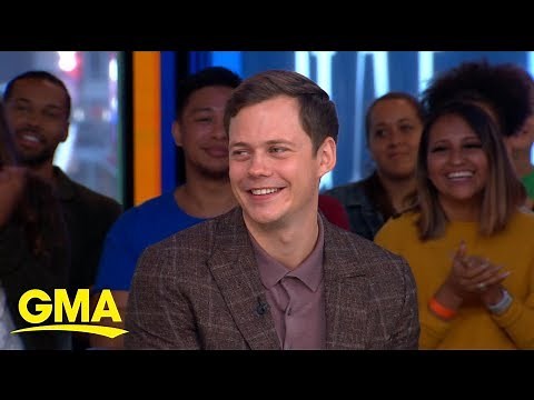 ‘It Chapter Two’ star Bill Skarsgard talks FaceTiming with daughter … as Pennywise! | GMA