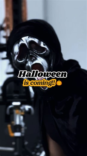 👻 HALLOWEEN FIT ALERT! Não deixes que os doces te assombrem 🍬 — queima essas calorias antes que elas voltem para te atormentar! 🎃 Treina connosco e transforma-te no monstro dos ganhos! 💪 | Aveiro Training Center by Ana Silva