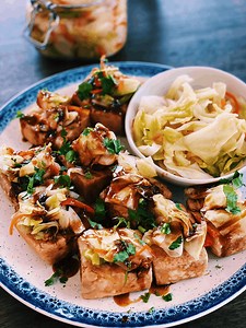 Crispy Fried Not Stinky Tofu with Garlic Sauce