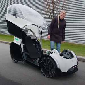 The Podbike combines the safety of a car and the benefits of cycling 🤩 | In The Know Innovation